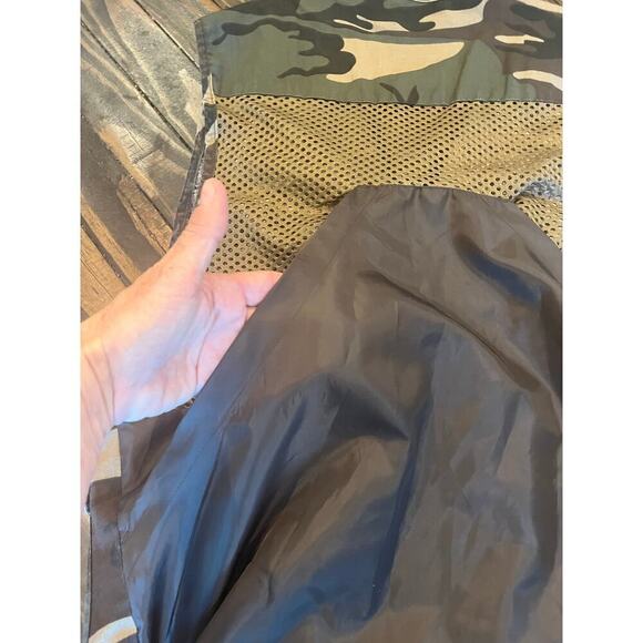 Game Winner Camo Hunting Outdoor Vest Men S/M Shooting Tackle Safari Pockets - Picture 8 of 8